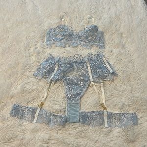 Small Nasty Gal Blue Set